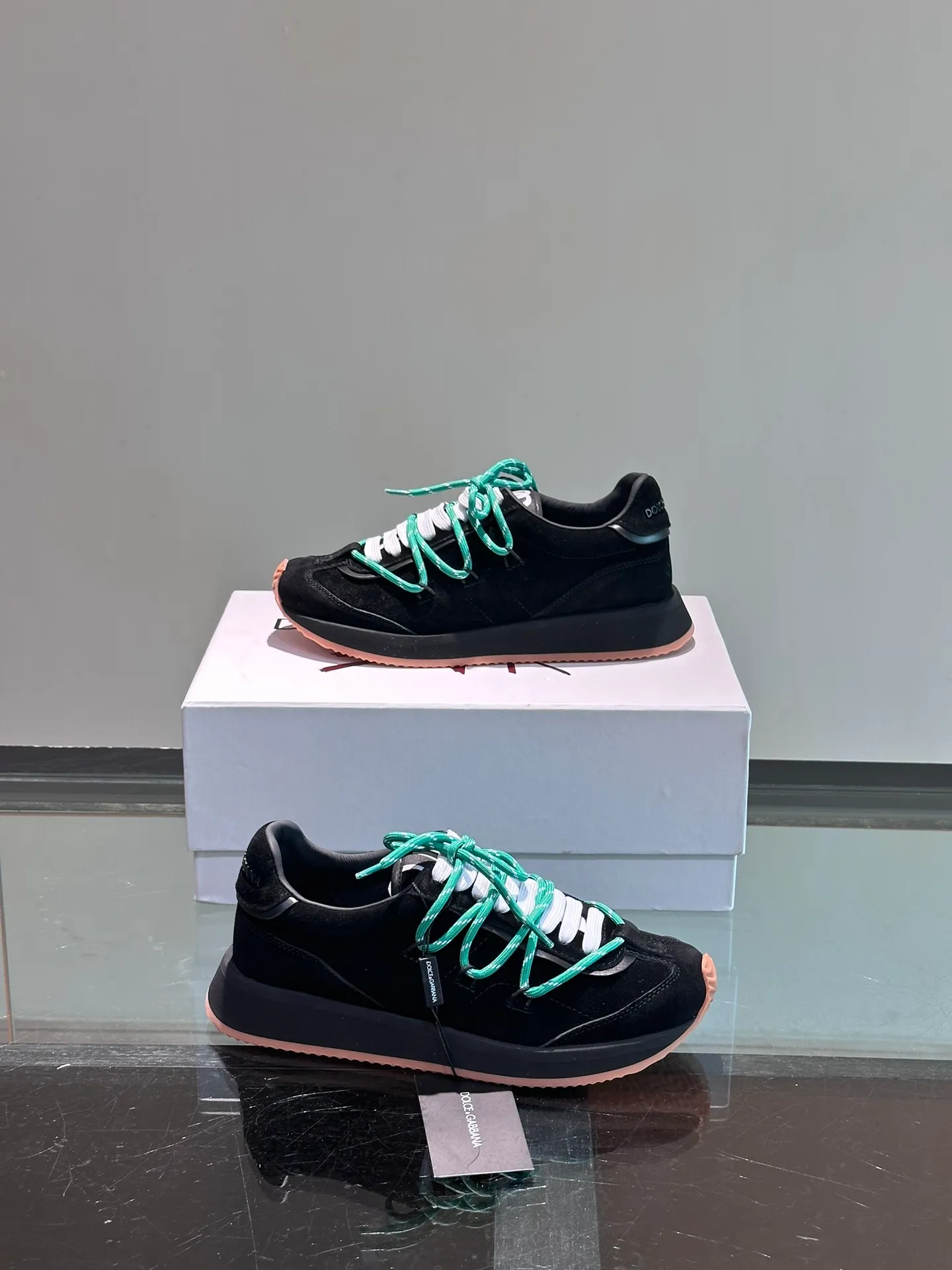 Men's shoes 💰p460 "DG" new men's casual sports shoes! The contrasting color design is eye-catching, fashionable and versatile, and can add luster to various looks. The exquisite design with unique dynamic vitality and modern atmosphere shows modern elegance. Size: 38-44 (45 customized)